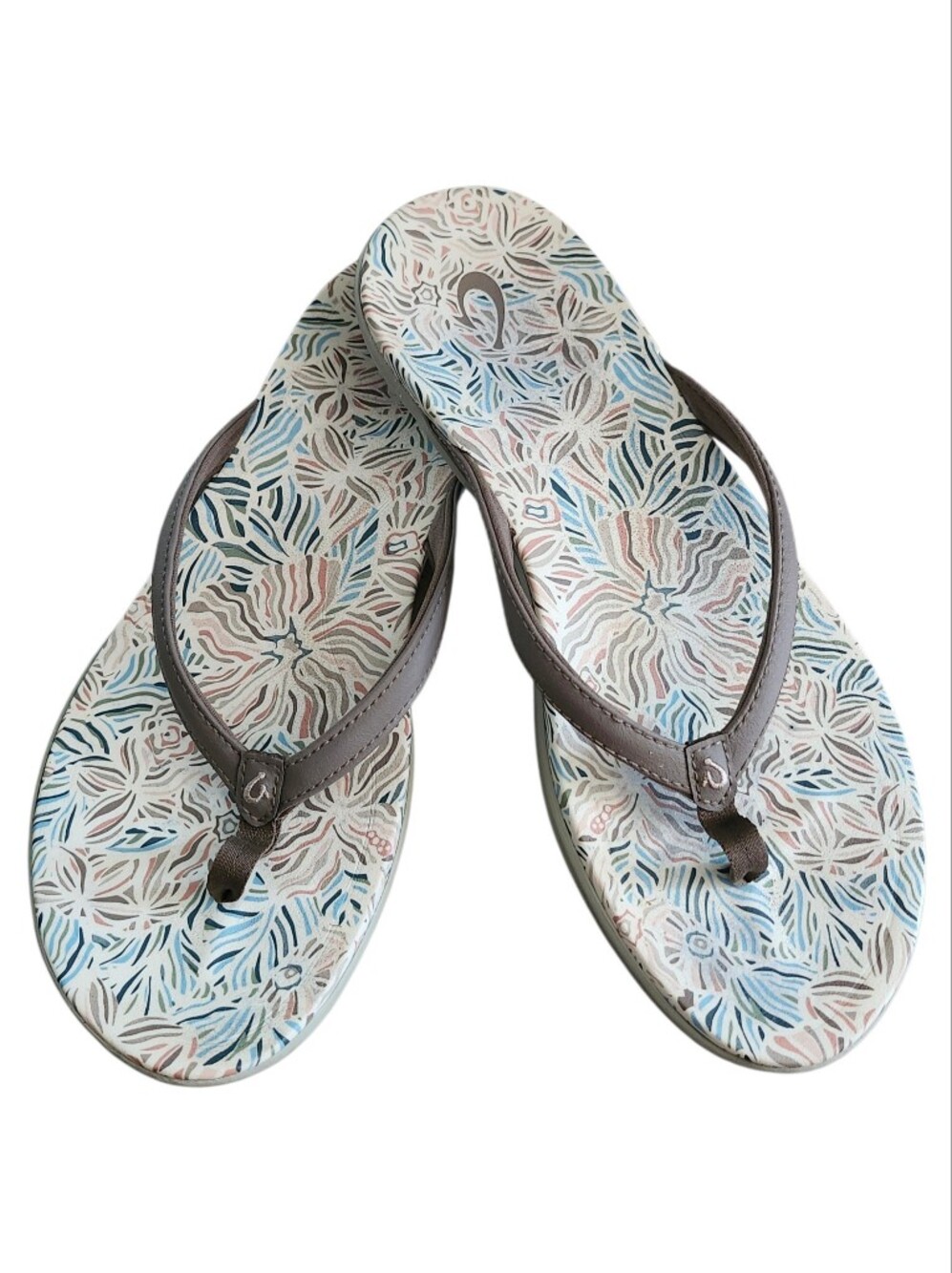 OluKai Hoʻopio Hau Women's Sandals Warm Taupe Floral Size 8